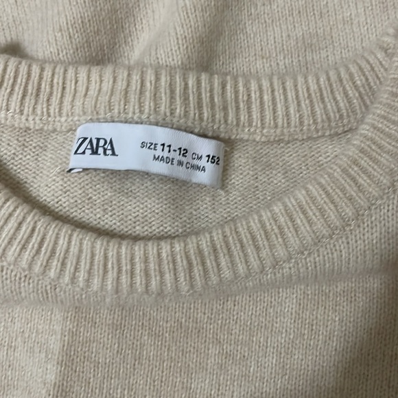 Girls Sweater - Picture 2 of 3